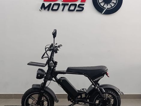 V8 ULTRA MINI V8 ULTRA MINI 02