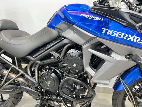 TRIUMPH TIGER 800 XRX