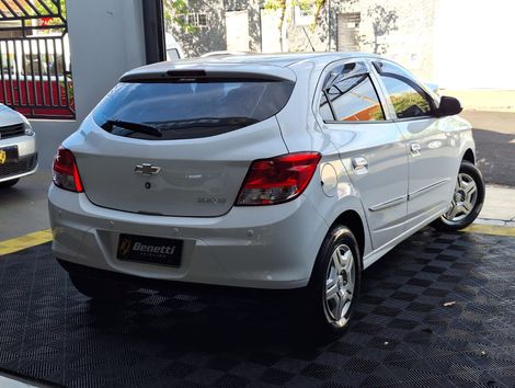 Chevrolet ONIX HATCH LT 1.0 8V FlexPower 5p Mec.