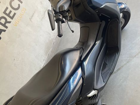 YAMAHA NMAX 160