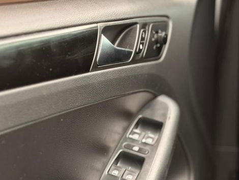 VolksWagen JETTA Comfortline  2.0 T.Flex 8V 4p Mec.