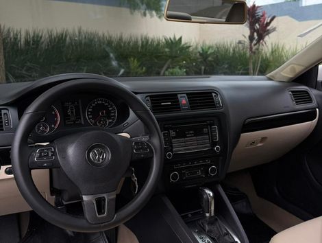 VolksWagen JETTA Comfortline 2.0 T.Flex 8V 4p Tipt.