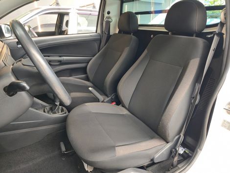 VolksWagen Saveiro Robust 1.6 Total Flex 16V 