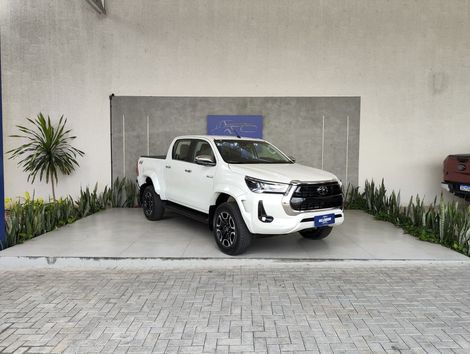 Toyota Hilux CD SRX Plus 4x4 2.8 TDI Die. Aut.