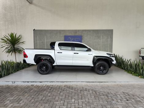 Toyota Hilux SW4 GRS 2.8 TB 4x4 Diesel Aut.