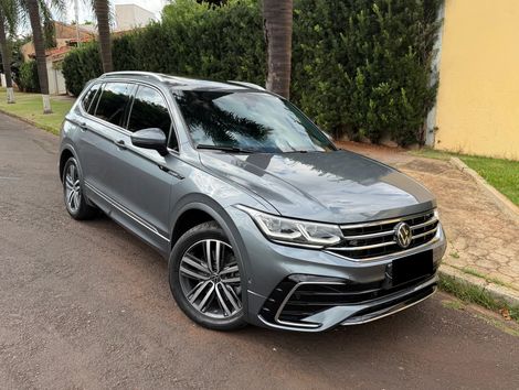 VolksWagen TIGUAN Allspac R-Line 300 TSI 2.0 