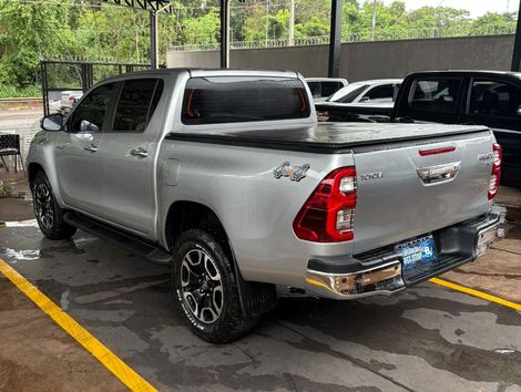 Toyota Hilux CD SRX 4x4 2.8 TDI 16V Diesel Aut.