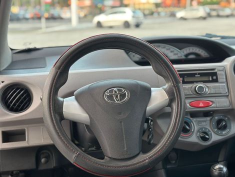 Toyota ETIOS XS Sedan1.5 Flex 16V 4p Mec.