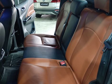 Nissan Frontier XE CD 4x4 2.3 Bi-TB Diesel Aut.