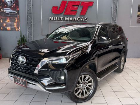 Toyota Hilux SW4 SRX 4x4 2.8 TDI 16V Dies. Aut.