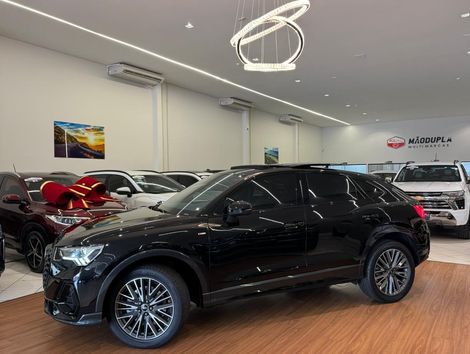 Audi Q3 SPB Perf. Black 2.0 TFSI Tipt. Quat.