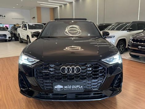 Audi Q3 SPB Perf. Black 2.0 TFSI Tipt. Quat.