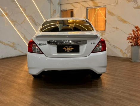 Nissan VERSA SL 1.6 16V FlexStart 4p Aut.