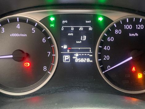 Nissan KICKS SV 1.6 16V FlexStar 5p Aut.