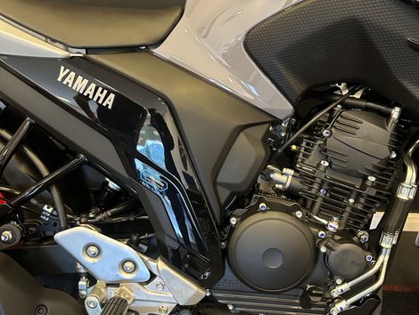 YAMAHA FZ25 250 FAZER CONNECTED