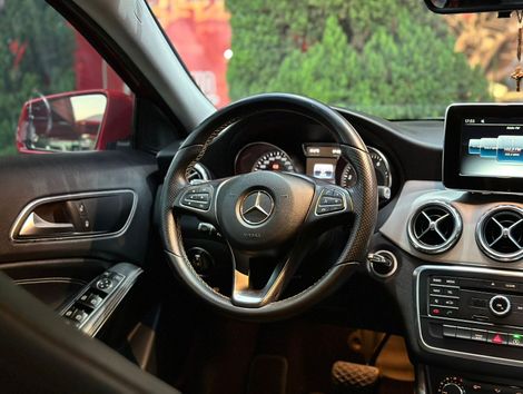 Mercedes GLA 200 Advance 1.6/1.6 TB 16V Flex Aut.