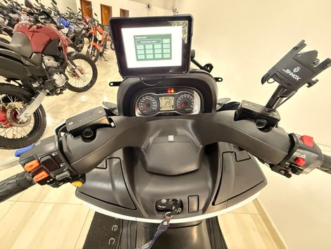 SUZUKI BURGMAN 650 EXECUTIVE/ 650