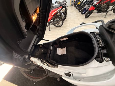 SUZUKI BURGMAN 650 EXECUTIVE/ 650