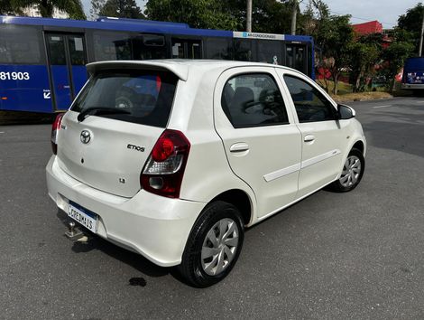 Toyota ETIOS X 1.3 Flex 16V 5p Mec.