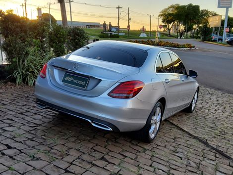 Mercedes C-250 Avantgarde 2.0 TB 211cv Aut.