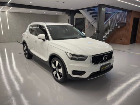 Volvo XC 40 T-5 MOMENTUM 2.0 252cv AWD