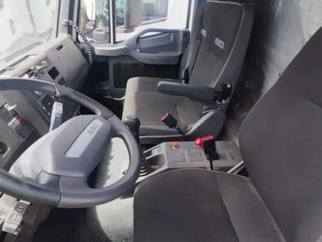 IVECO TECTOR 150E21 ATTACK ECO. 4x2(dies.)(E5)