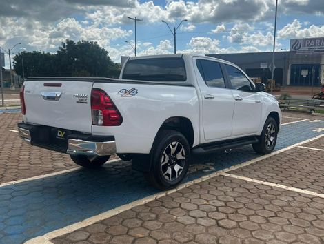 Toyota Hilux CD SRX 4x4 2.8 TDI 16V Diesel Aut.