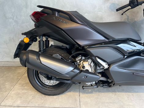 YAMAHA XMAX 300 CONNECTED 