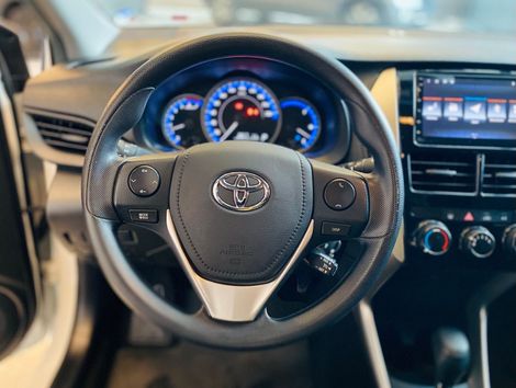 Toyota YARIS XL Live Sedan 1.5 Flex 16V 4p Aut.