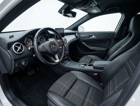Mercedes GLA 200 Style 1.6 TB 16V/Flex Aut.
