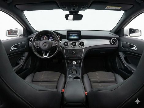 Mercedes GLA 200 Style 1.6 TB 16V/Flex Aut.