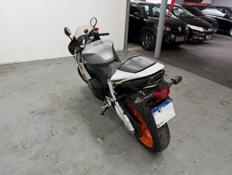 HONDA CBR 600 RR