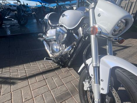 SUZUKI BOULEVARD M800