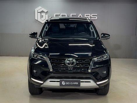 Toyota Hilux SW4 SRX 4x4 2.8 TDI 16V Dies. Aut.