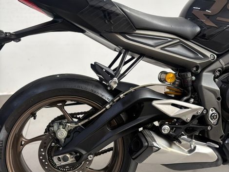 TRIUMPH STREET TRIPLE 765 RS