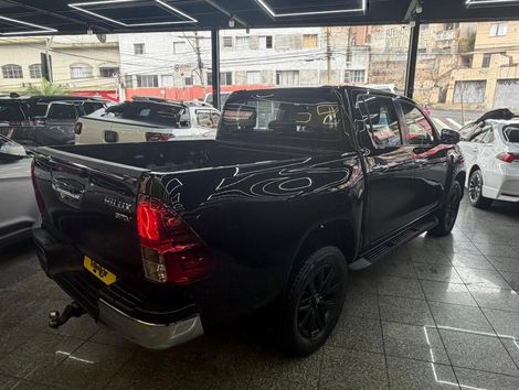 Toyota Hilux CD SRV 4x4 2.7 Flex 16V Aut.