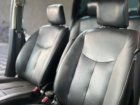 Nissan LIVINA SL 1.6 16V Flex Fuel 5p