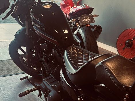 Harley XL 1200NS SPORTSTER IRON