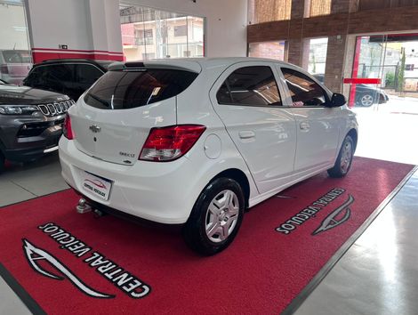 Chevrolet ONIX HATCH LT 1.0 8V FlexPower 5p Mec.