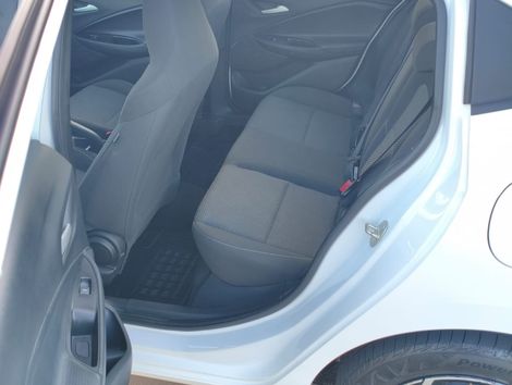 Chevrolet ONIX SEDAN Plus LT 1.0 12V Flex 4p Mec.