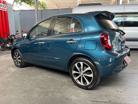 Nissan MARCH SL 1.6 16V Flex Fuel 5p