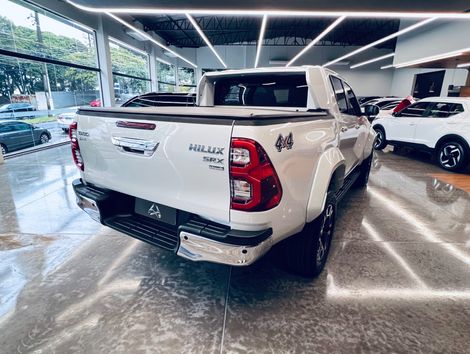 Toyota Hilux CD SRX Plus 4x4 2.8 TDI Die. Aut.