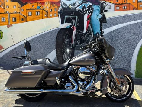 Harley STREET GLIDE SPECIAL FLHXS