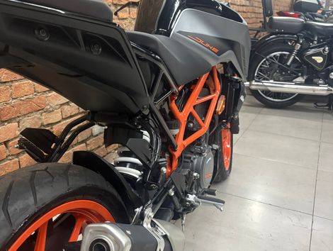 KTM DUKE 390