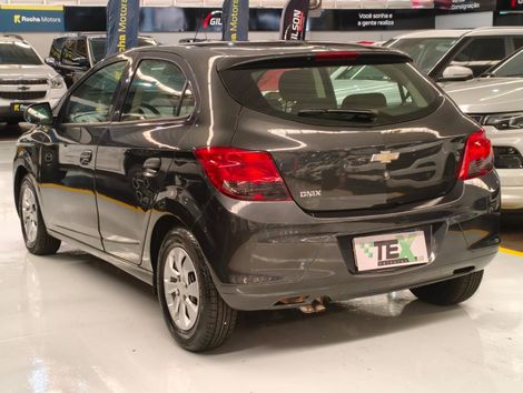 Chevrolet ONIX HATCH Joy 1.0 8V Flex 5p Mec.