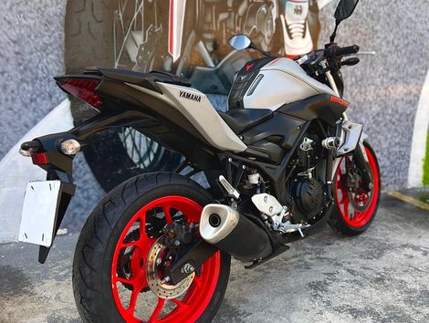 YAMAHA MT-03 321/ABS