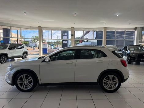 Mercedes GLA 200 Vision 1.6/1.6 TB 16V Flex Aut.