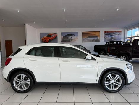 Mercedes GLA 200 Vision 1.6/1.6 TB 16V Flex Aut.