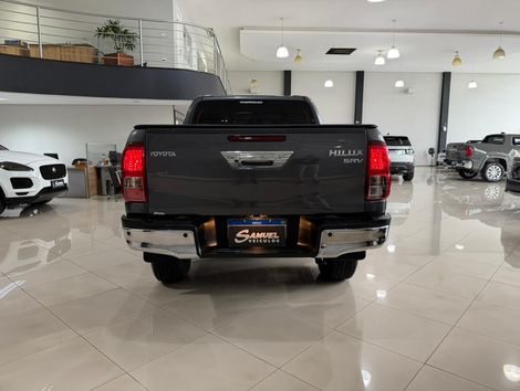 Toyota Hilux CD SRV 4x2 2.7 Flex 16V Aut.