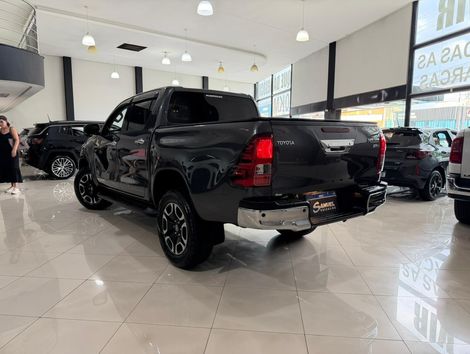 Toyota Hilux CD SRV 4x2 2.7 Flex 16V Aut.